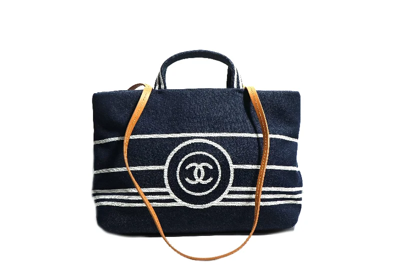 Tote Bag with compartments-Chanel Denim Tote