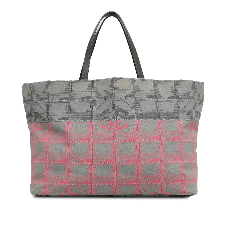 Tote Bag with buckle-Pink Chanel New Travel Line Tote