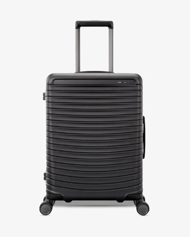 suitcase with wheels-Samsonite Framelock Max Carry-On Spinner